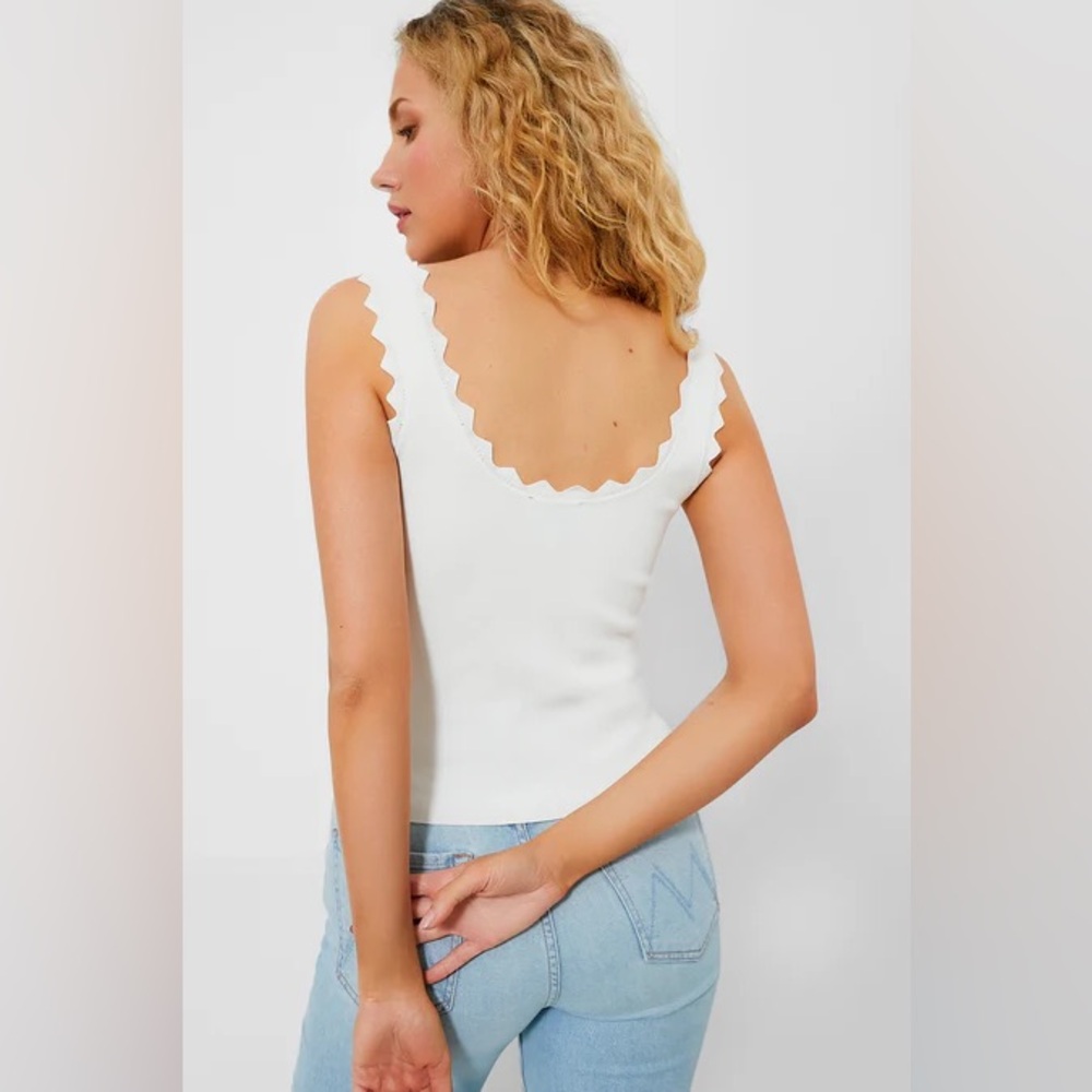 NWT Tuckernuck White Scalloped Compression Tank Top - Picture 4 of 14